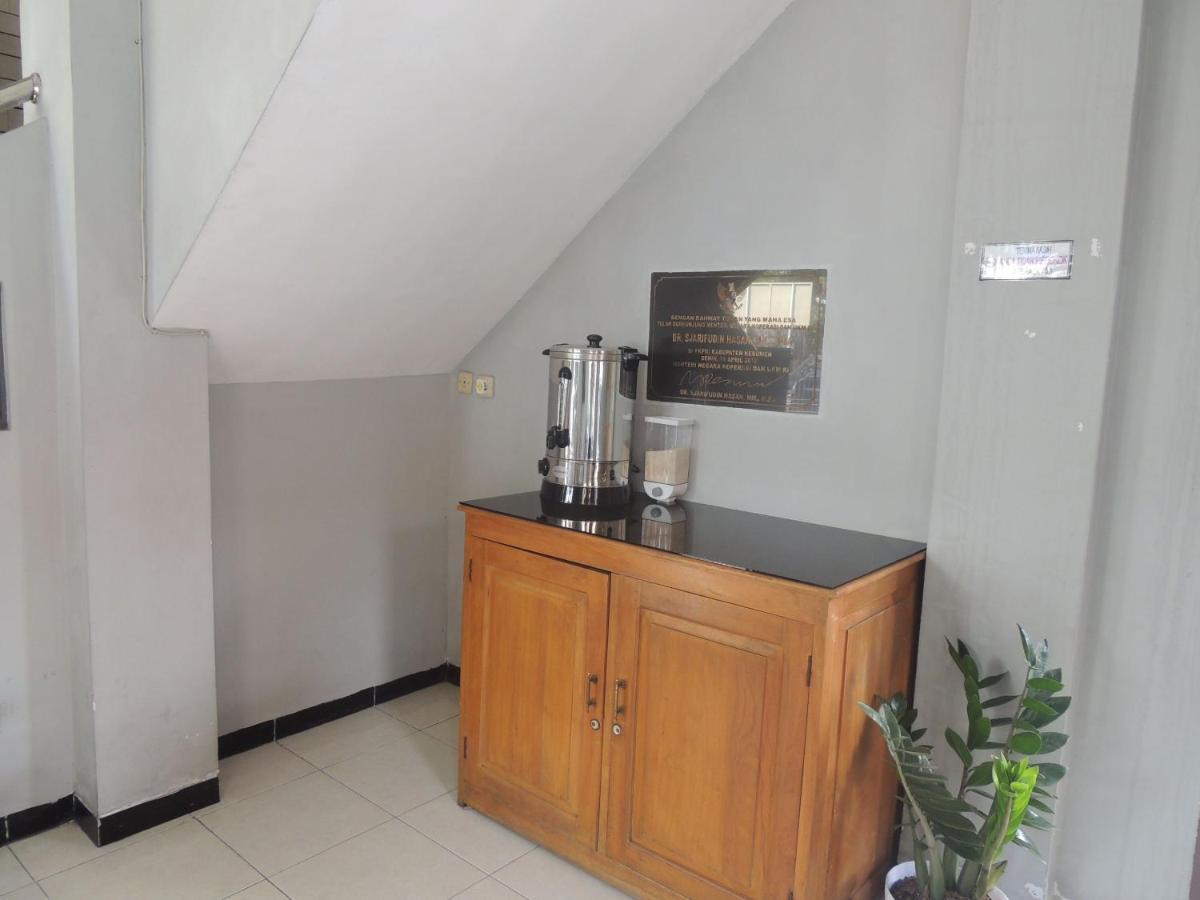 Hotel Sejahtera Kebumen Exterior foto