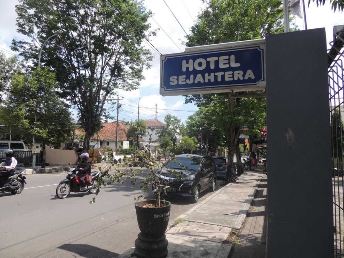 Hotel Sejahtera Kebumen Exterior foto
